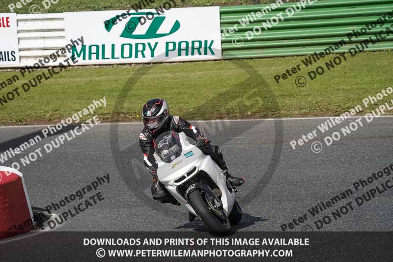 enduro digital images;event digital images;eventdigitalimages;mallory park;mallory park photographs;mallory park trackday;mallory park trackday photographs;no limits trackdays;peter wileman photography;racing digital images;trackday digital images;trackday photos